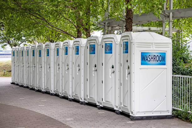 Best Best portable toilet rental  in Ferndale, MI